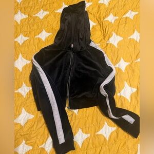 Cropped Velvet Zip-Up Hoodie